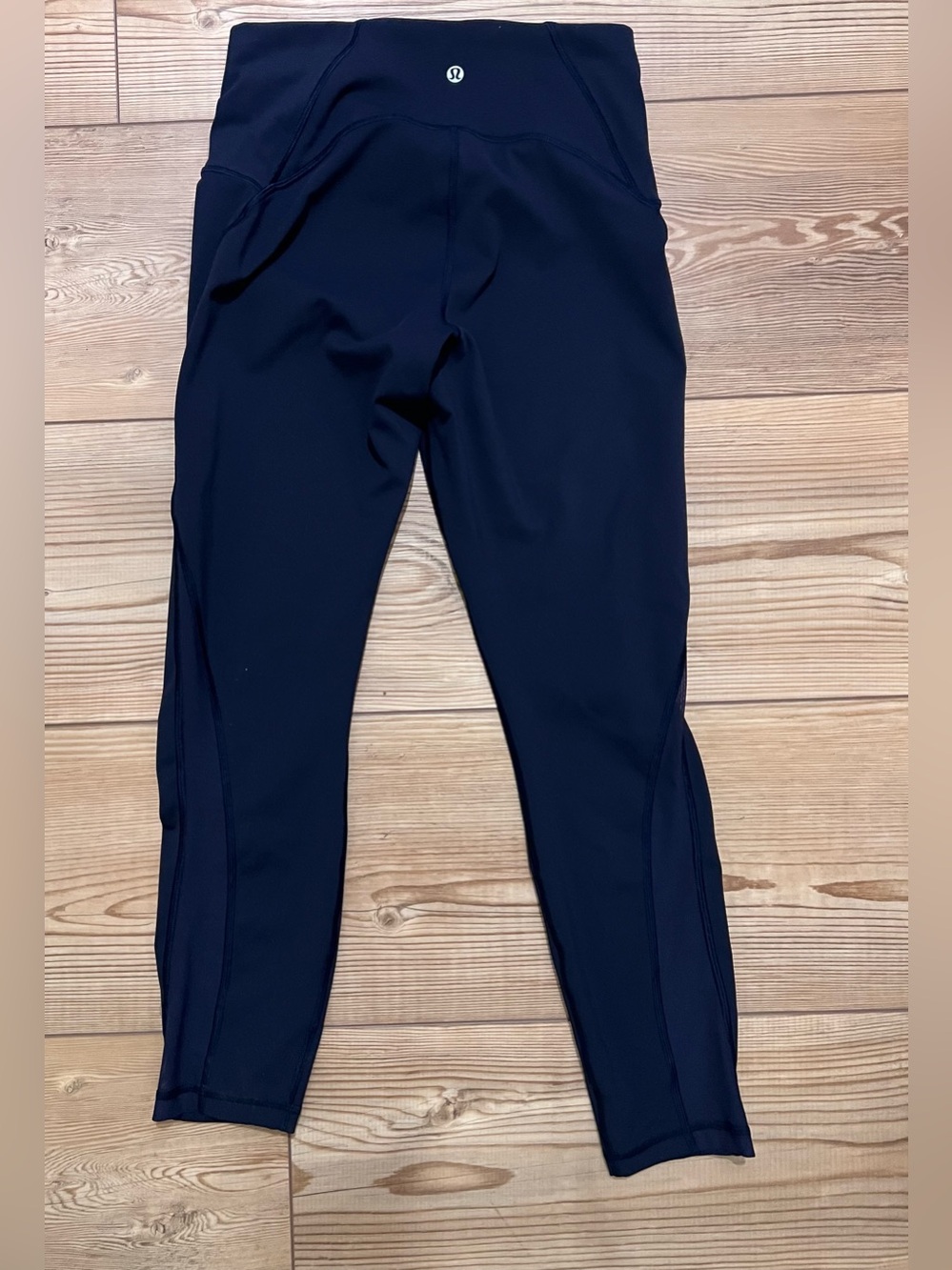 LULULEMON • Women's Train
Times 7/8 Pant 25" Midnight Navy
Luxtreme Mesh - Picture 2 of 4
